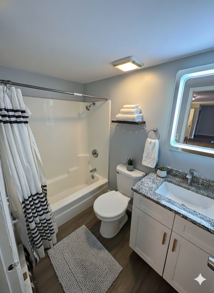 Summit Apartments - Photo 7 of 13