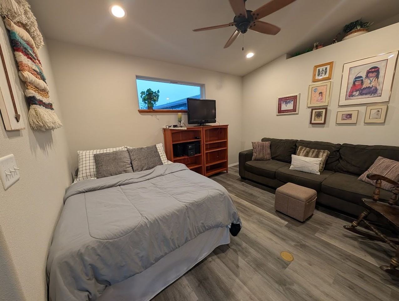 2126 10th Ave #B - Photo 4 of 15