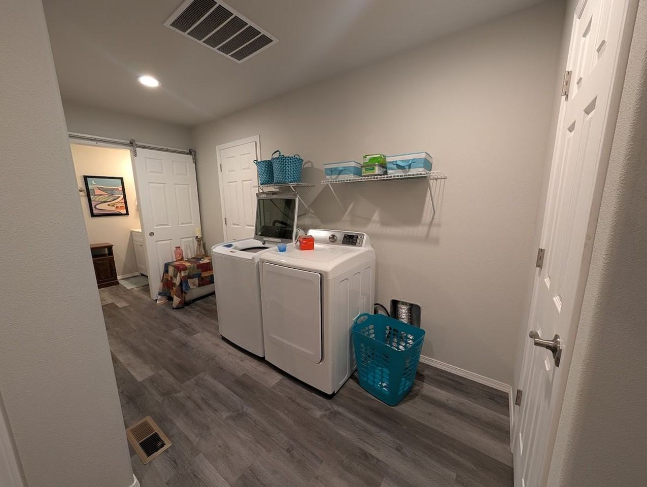 2126 10th Ave #B - Photo 5 of 15