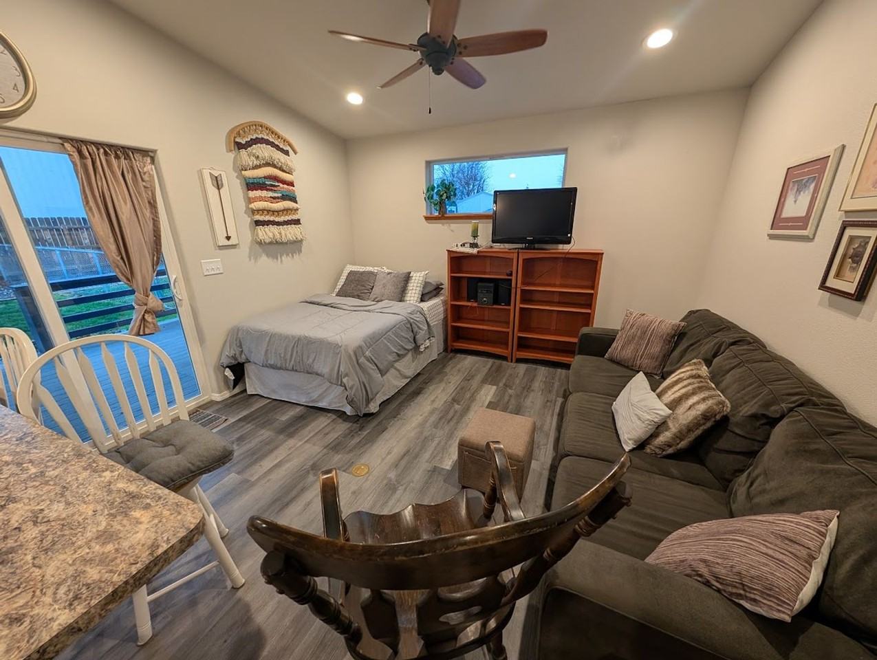 2126 10th Ave #B - Photo 7 of 15