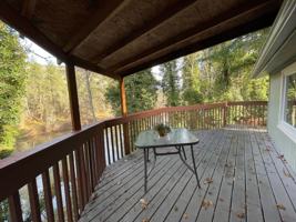 featured image of 454 Rogue River Hwy