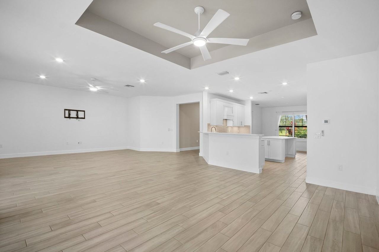 19001 Aqua Shore Dr - Photo 5 of 40