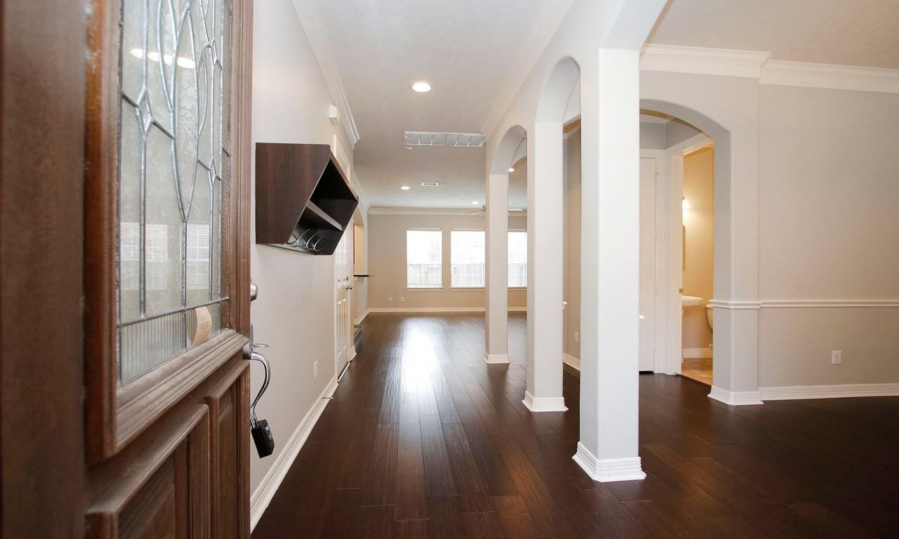 1515 Olive Park - Photo 6 of 44