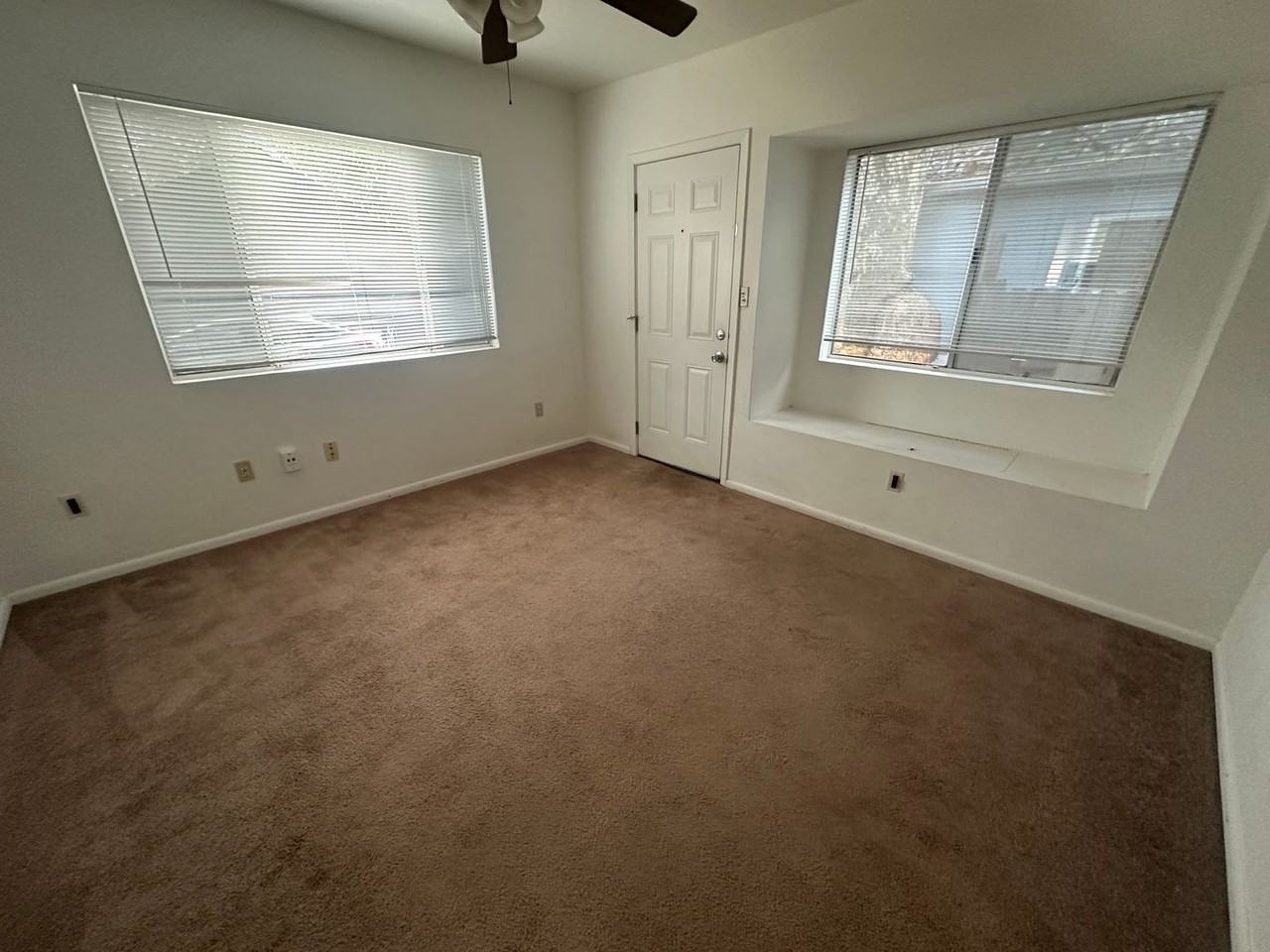 2812 C St - Photo 3 of 16