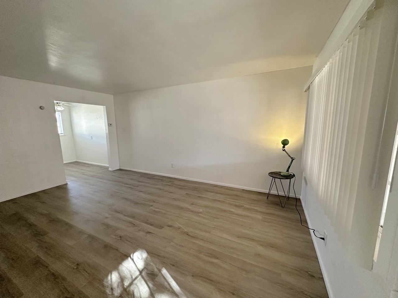 430 Monroe St Ne - Photo 4 of 23