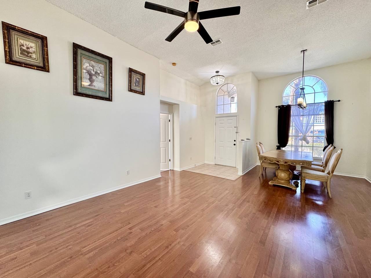 10028 Oasis Palm Dr - Photo 6 of 45