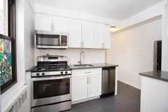 200 E 36th St #3D - Photo 1 of 1