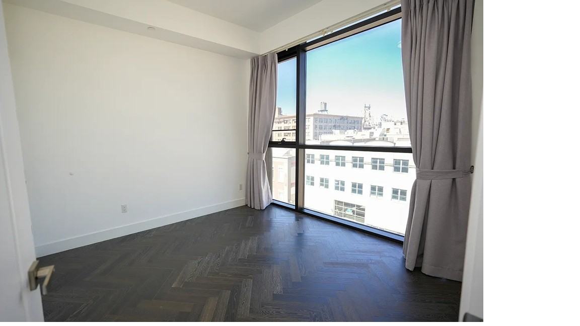 1112 44th Dr #5A - Photo 4 of 10