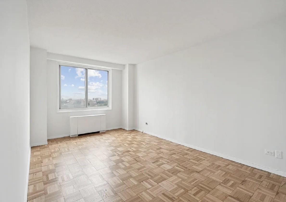 3333 Henry Hudson Pkwy #14W - Photo 2 of 5