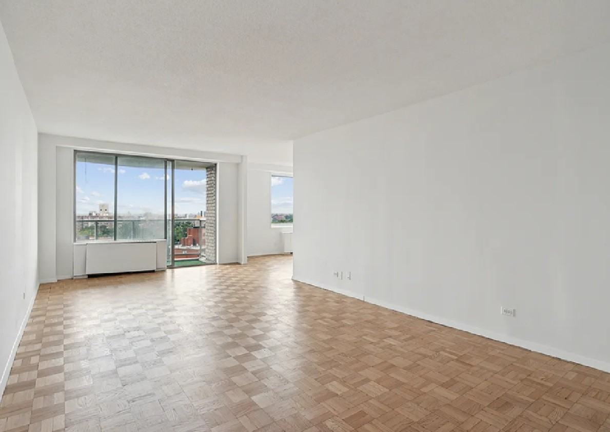 3333 Henry Hudson Pkwy #14W - Photo 4 of 5