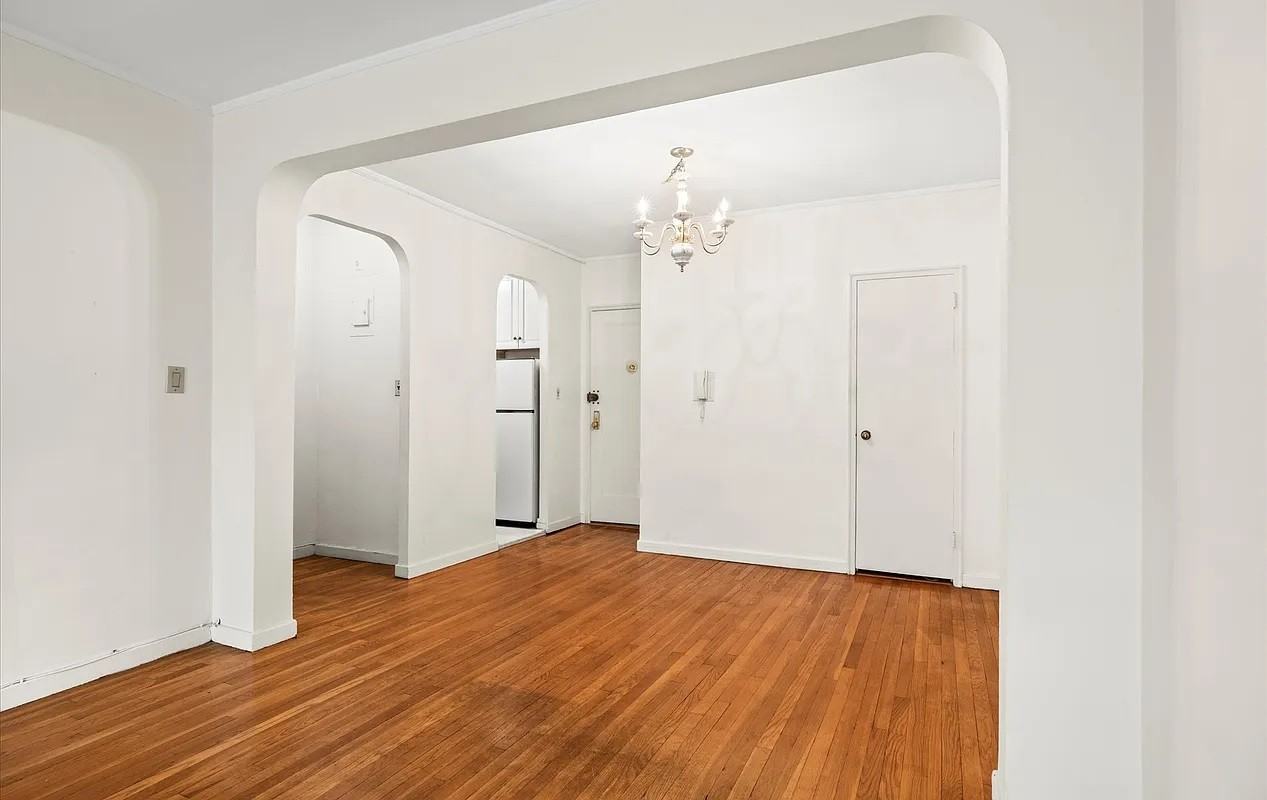 6771 Yellowstone Blvd #3L - Photo 6 of 14