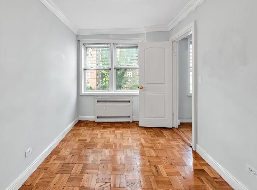 6945 108th St #2J - Photo 2 of 10