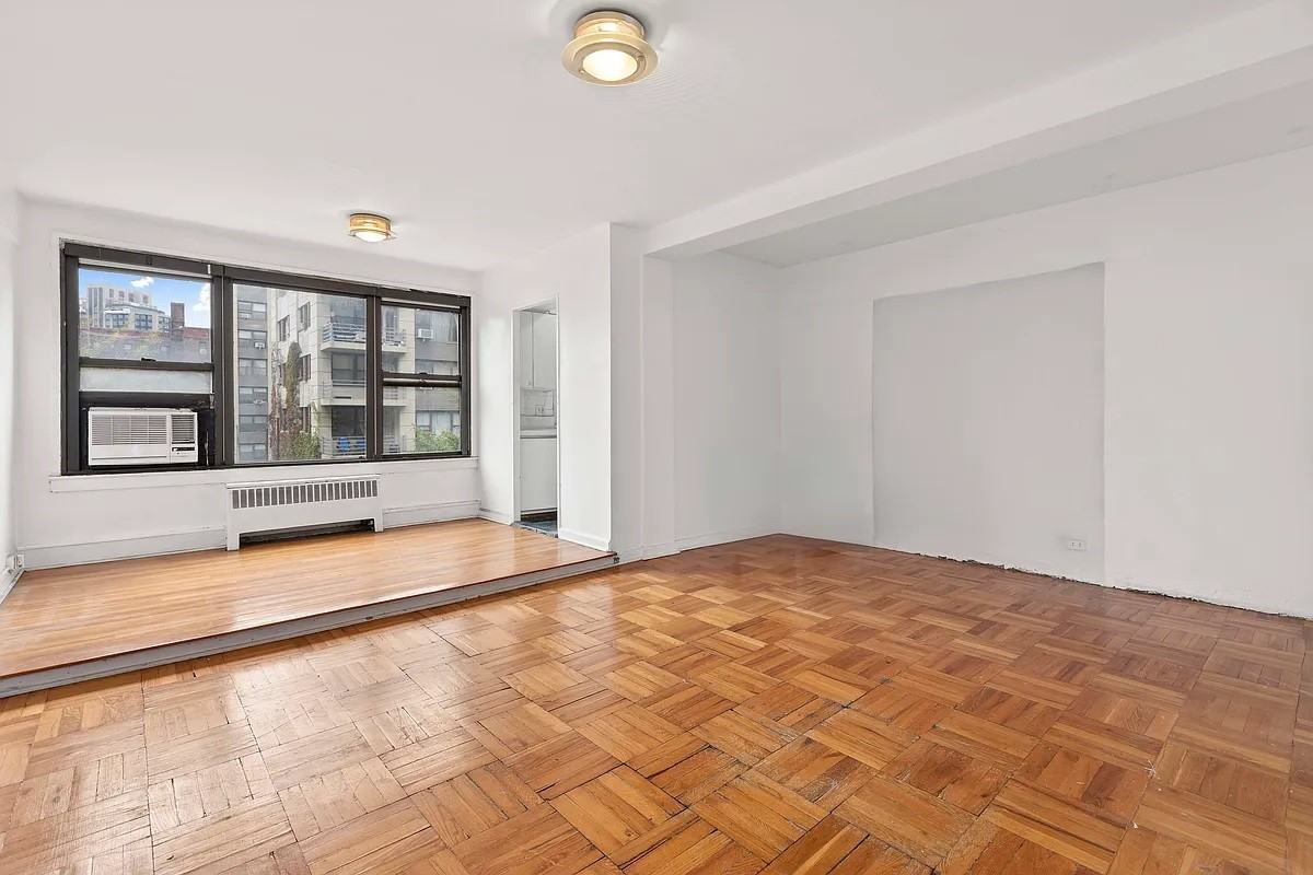 9851 64th Ave #4 - Photo 4 of 5