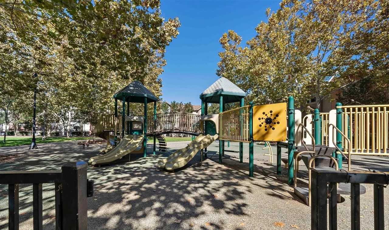 1310 Saddle Rack St - Photo 4 of 15