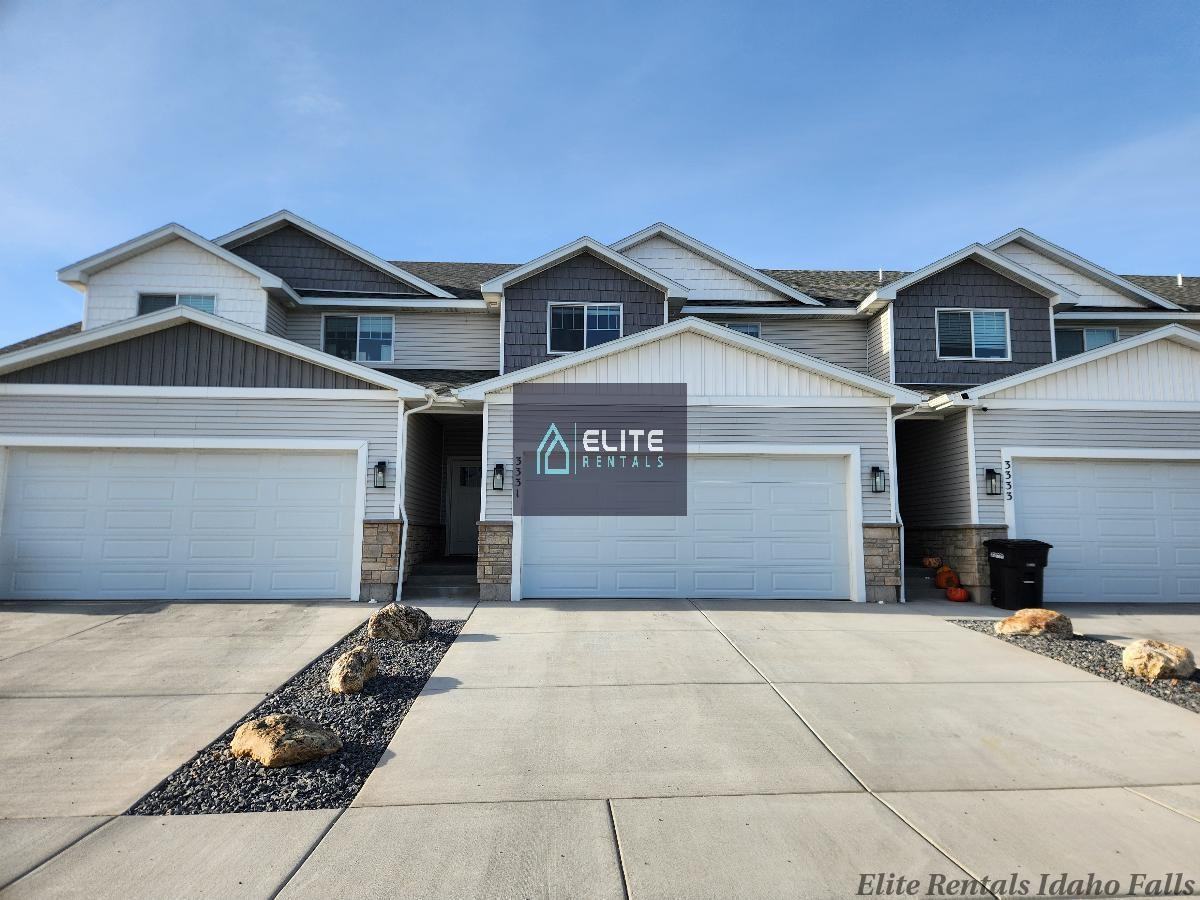 3331 Judy St - Photo 3 of 26