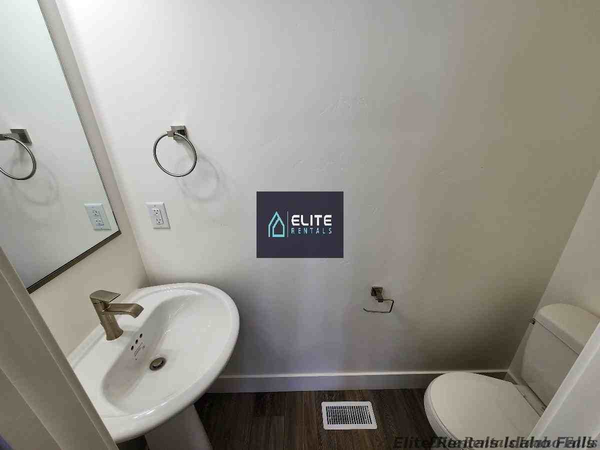 3003 Kalani Ct - Photo 6 of 20