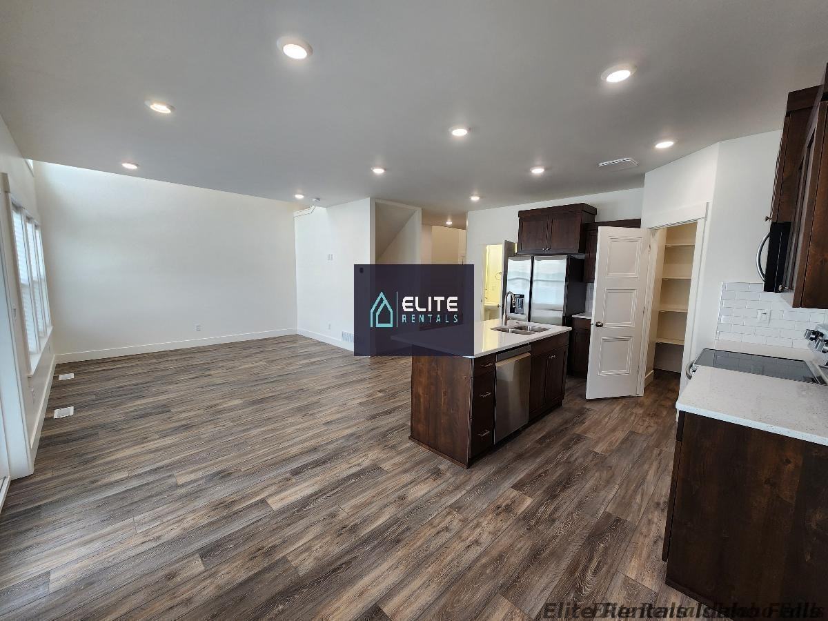 3003 Kalani Ct - Photo 7 of 20