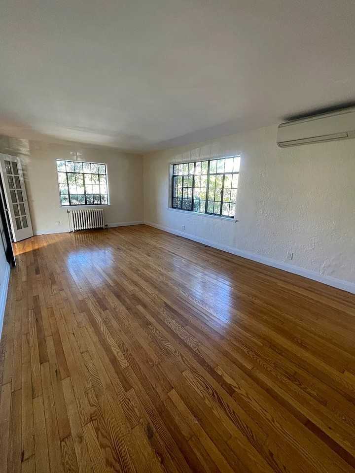 4602 245Th St - Photo 5 of 6