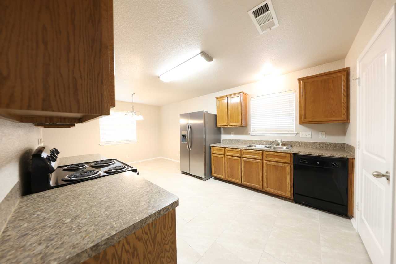 3606 Ida Dr - Photo 4 of 22