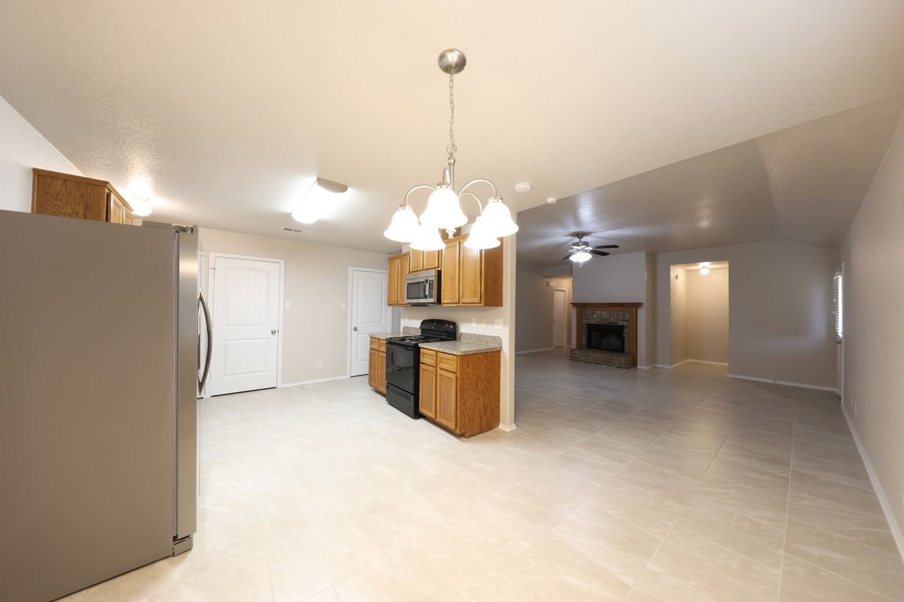 3606 Ida Dr - Photo 5 of 22