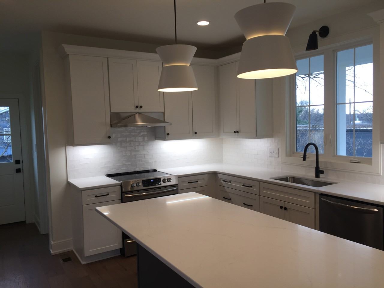 1207B Sweetbriar Ave #NA - Photo 5 of 17