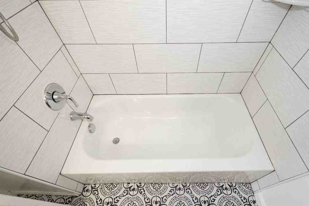 1012 East West Hwy #NA - Photo 3 of 10