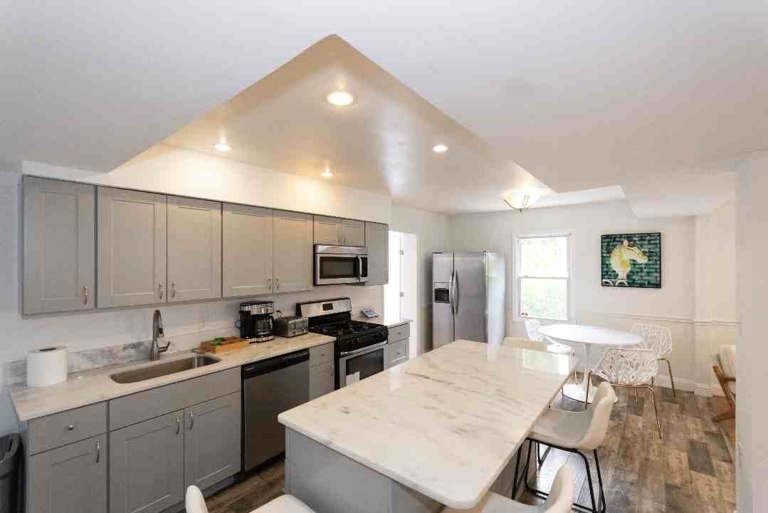 1012 East West Hwy #NA - Photo 5 of 10