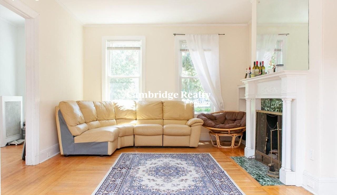 1743 Commonwealth Ave #T - Photo 2 of 10