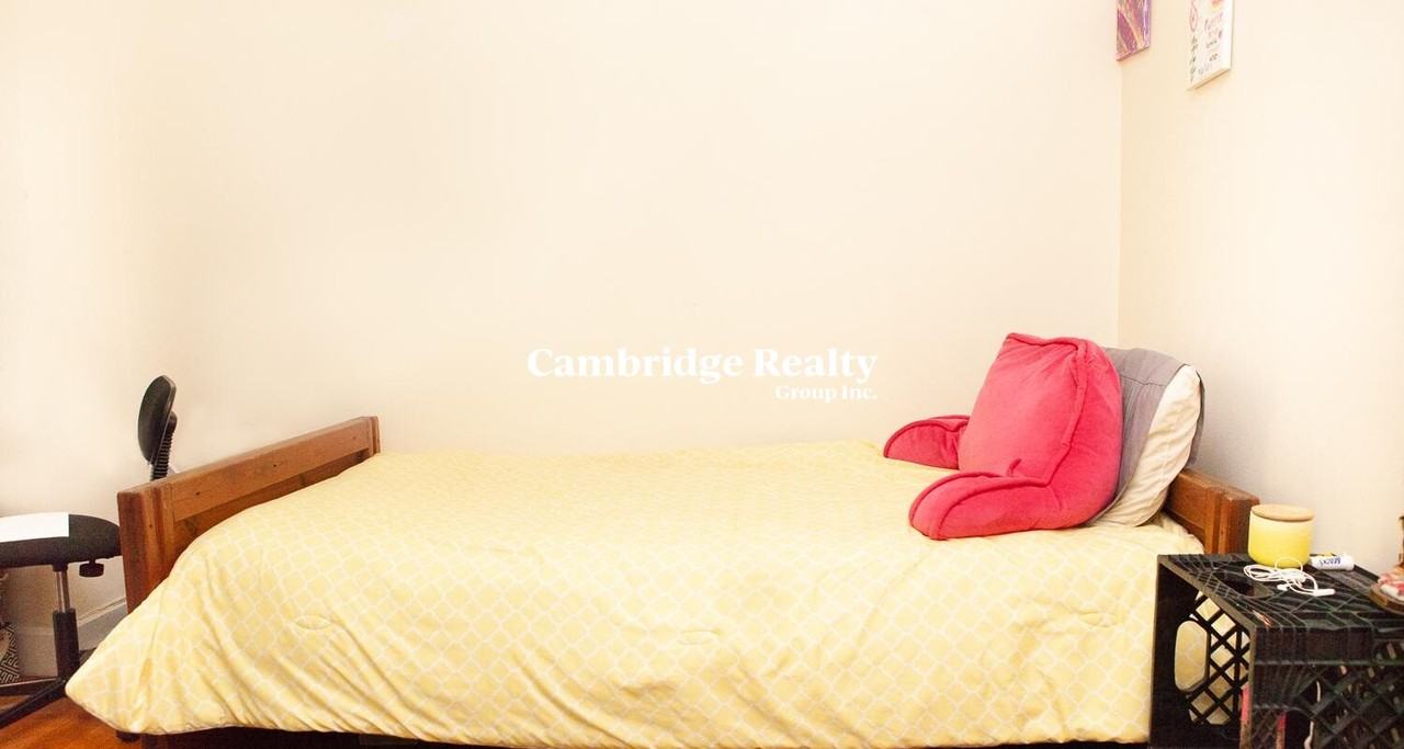 1743 Commonwealth Ave #T - Photo 5 of 10