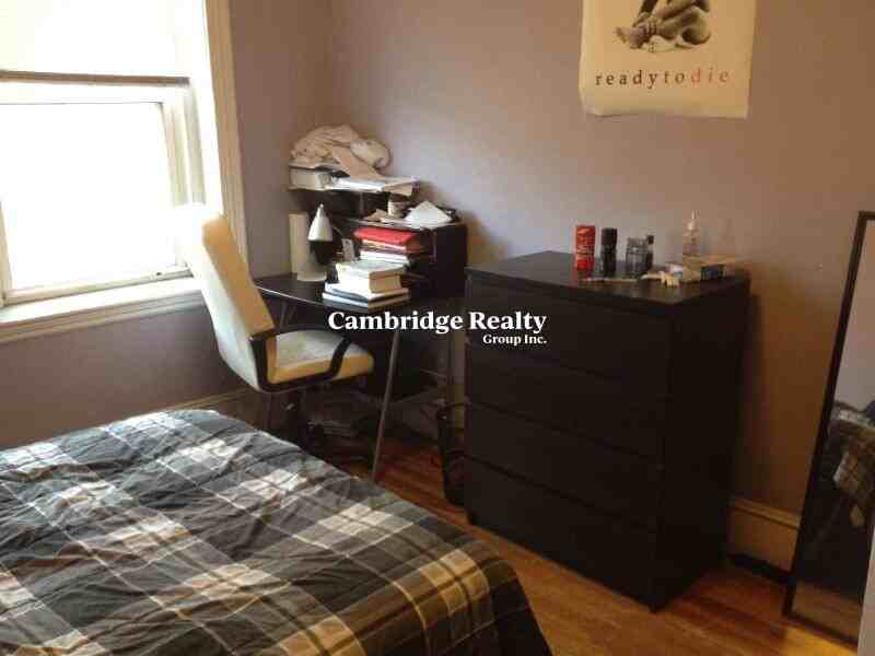 71 S Huntington Ave #3T - Photo 3 of 8