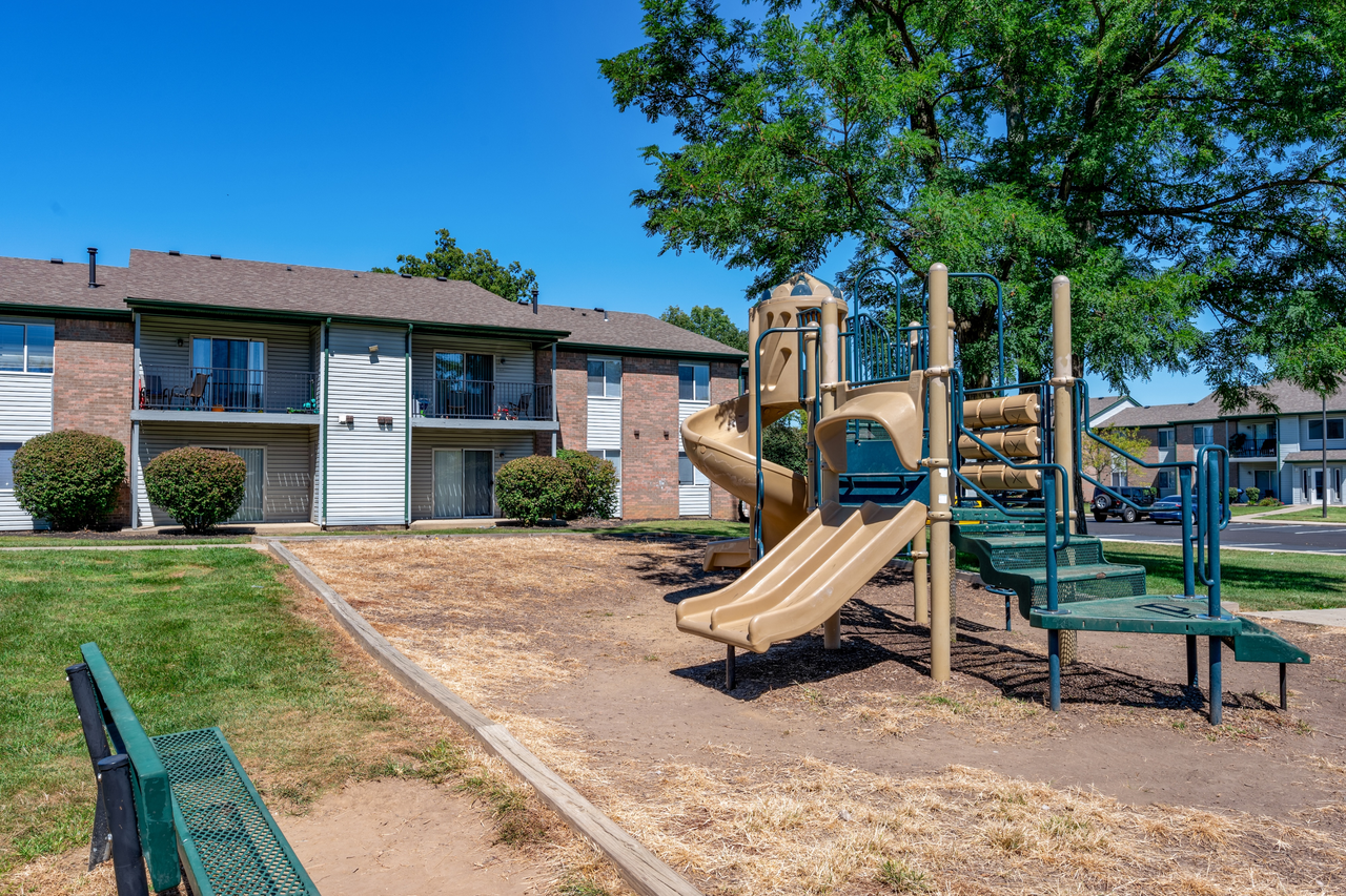 Lyons Gate Apartments - Photo 4 of 50