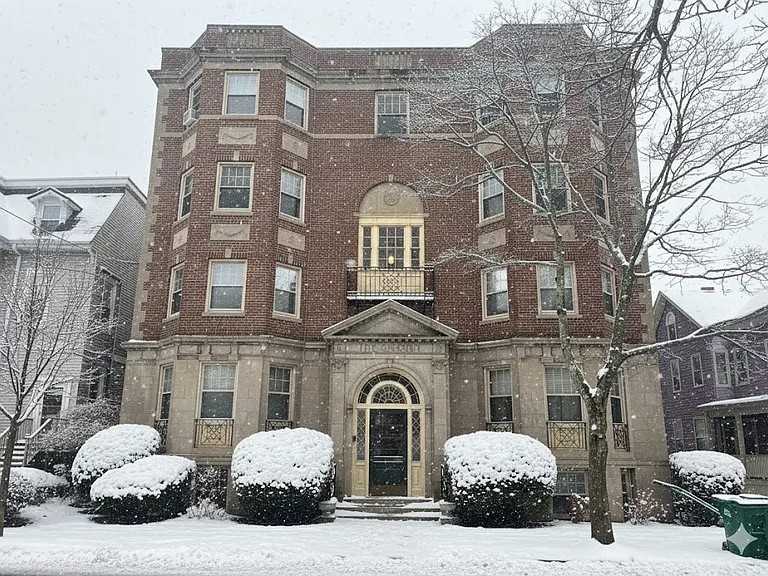 20 Chestnut St #205 - Photo 7 of 8