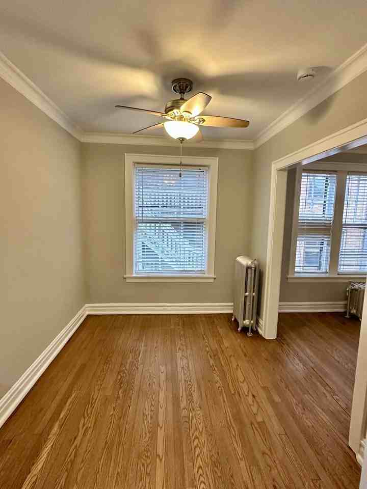 6226 N Clark St #3A - Photo 2 of 10