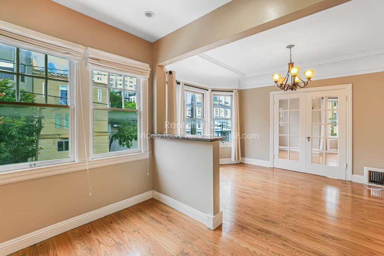 2156 Jones St - Photo 4 of 21