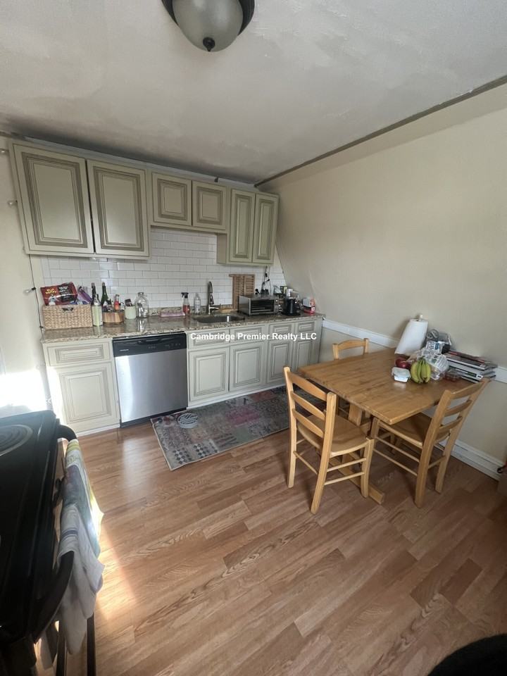 Charnwood Rd #3 - Photo 6 of 26