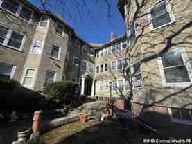 41 Hawthorn St #10 - Photo 1 of 1