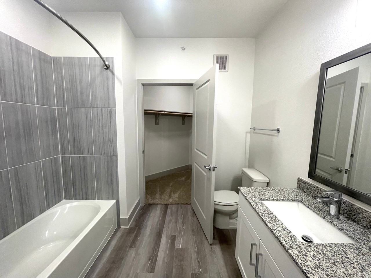 2601 N Austin Ave #02-306 - Photo 5 of 11