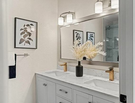 4000 Rio Rd #9 - Photo 3 of 25