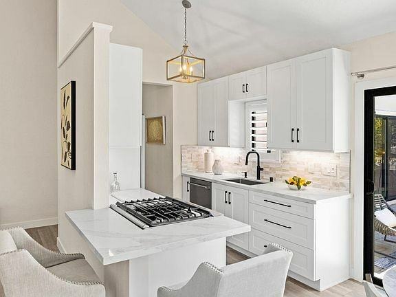 4000 Rio Rd #9 - Photo 4 of 25