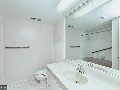 4550 N Park Ave #108 - Photo 2 of 17