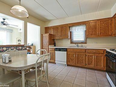 12799 Saint Andrews Ct - Photo 7 of 11