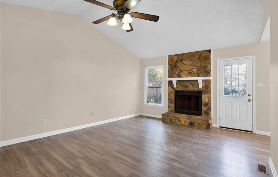 1332 Oak Knolls Dr #NA - Photo 6 of 25