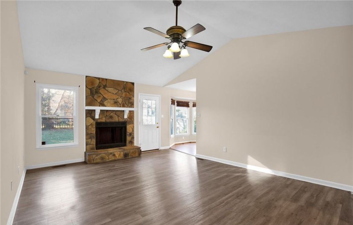 1332 Oak Knolls Dr #NA - Photo 7 of 25