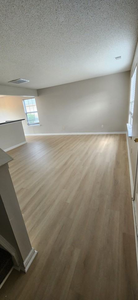 1113 Waverly Place Dr #NA - Photo 2 of 22