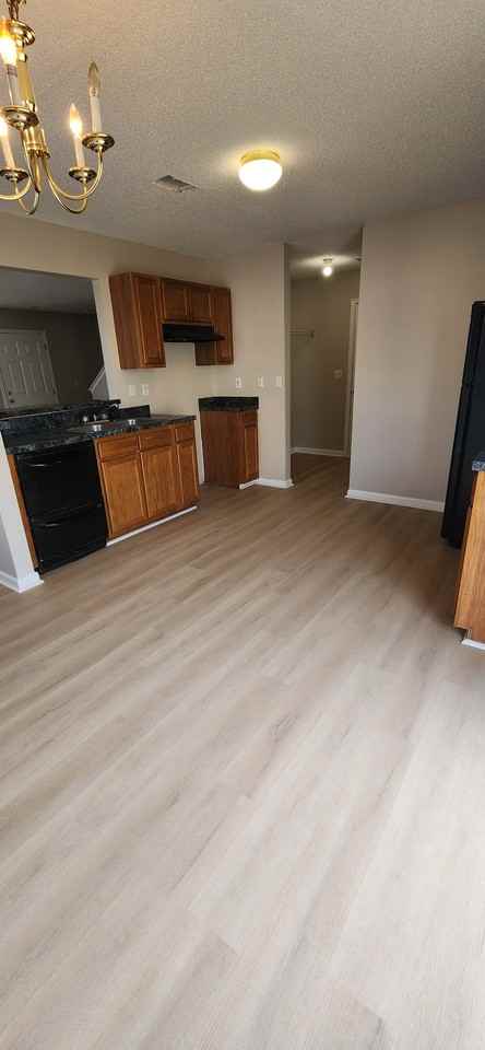 1113 Waverly Place Dr #NA - Photo 4 of 22