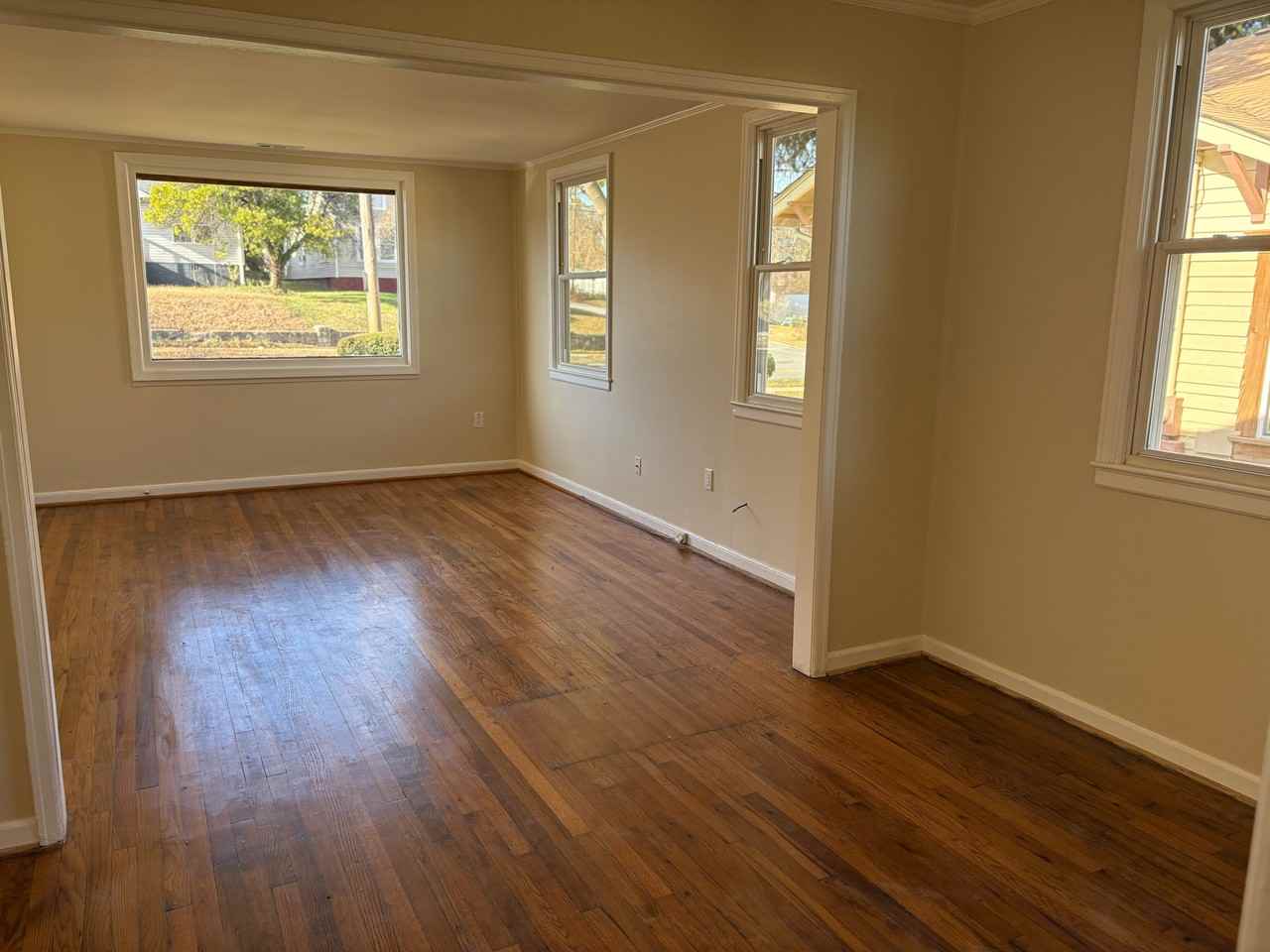 2203 S Benbow Rd #1 - Photo 4 of 14