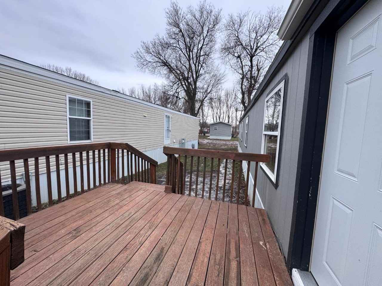 1015 27th St Se - Photo 3 of 11