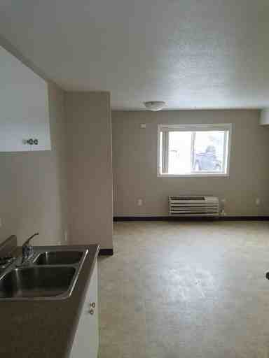 5721 49a St - Photo 2 of 4