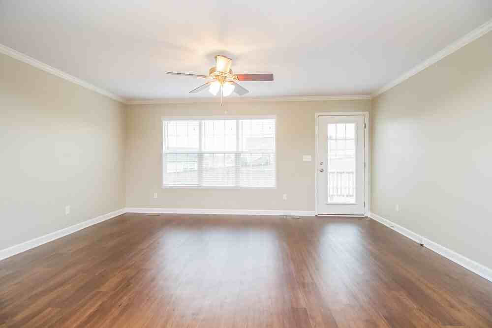 2003 Vancroft Cir - Photo 4 of 15