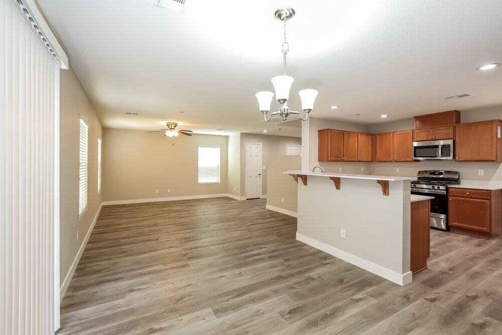 9004 Tropical Tide Ct - Photo 7 of 18